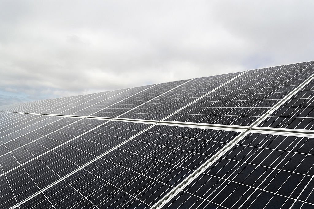 Monocrystalline Solar Panels: Powering Efficiency and Performance
